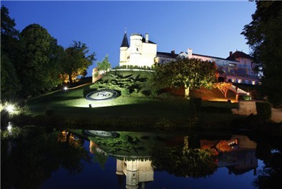 ��������Ʒ�ƿ�Ľӭ150������ ��ּ��������Ӫ