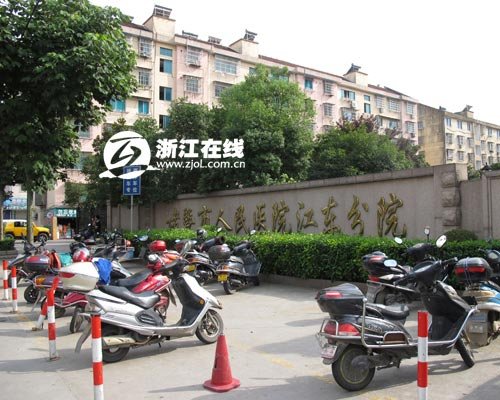 传女幼师“以初夜换清白” 当事人出面还原现场